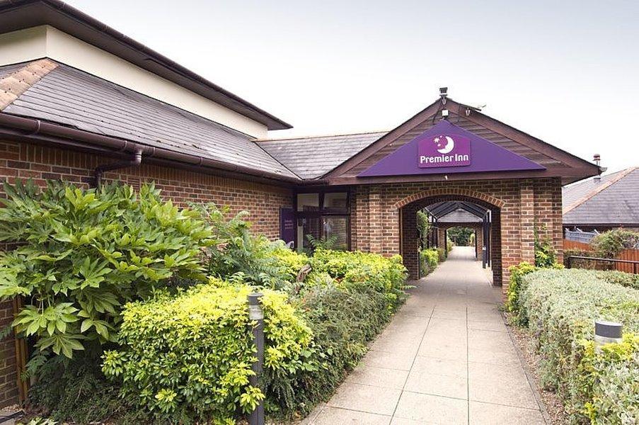 Premier Inn High Wycombe/Beaconsfield ภายนอก รูปภาพ